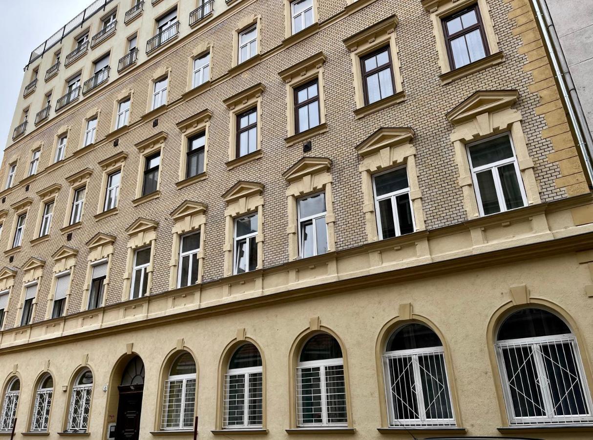 Akacfa 62 Dowtown 2Br Wifi+Ac Budapeste Exterior foto